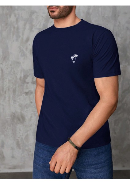 Erkek Lacivert Bisiklet Yaka Göğsü Palmiye Baskılı T-Shirt fırsatları