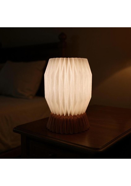 Vela El Yapımı Masa Lambası - Prizmatik Tasarımlı Beyaz Şapka & Reçine Taban indirimleri