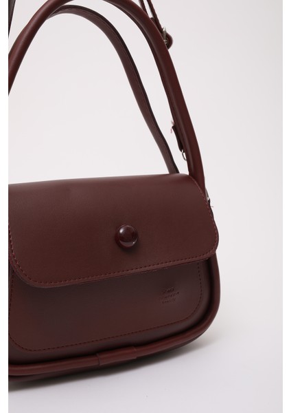 Bordo SHK97 Suni Deri Ön Cep Detaylı 2 Bölmeli Ayarlanabilir Askılı El,kol ve Omuz Çantası indirimleri