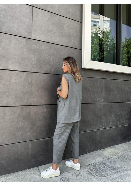 Çizgili Yelekli Casual Takım fırsatları