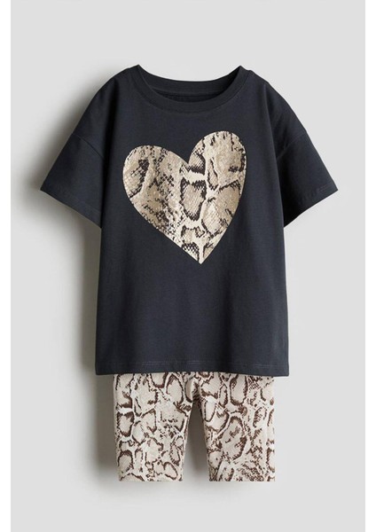 Kız Çocuk Kalp Desenli Pamuklu Tshirt ve Tayt Alt Üst Takım