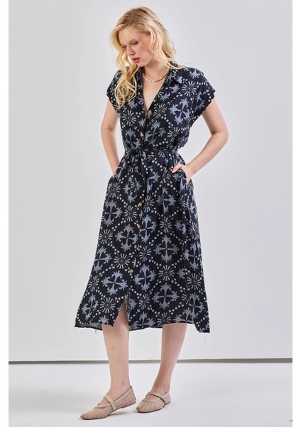 Kadın Desenli Kuşak Detaylı Gömlek Elbise Siyah