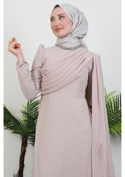 Yakası Taşlı Elbise Krem indirimleri