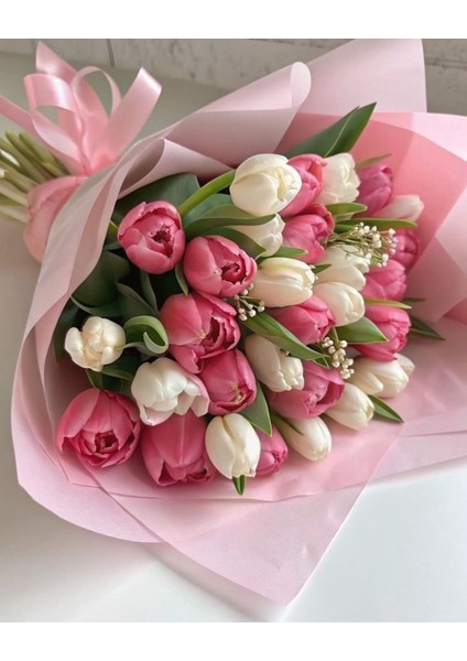 Pembe ve Beyaz Lale Buketi, 28 Adet Solmayan ve Hediye Seçeneği