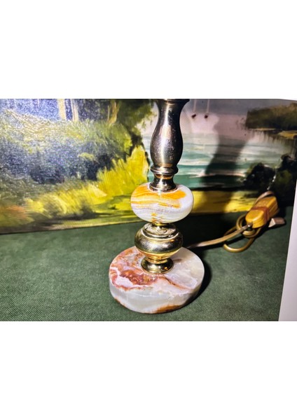 39 cm Boyunda Pirinç ve Mermerden Avrupa Abajur modelleri