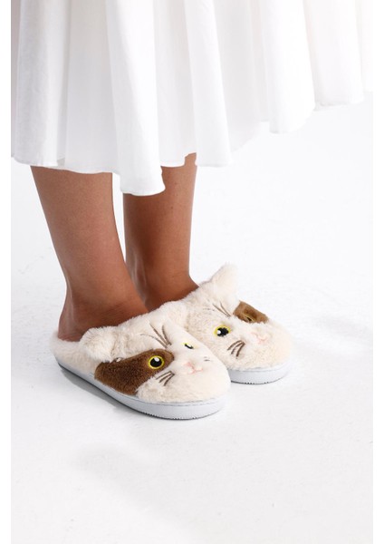 Caty Peluş Kadın Ev Terliği modelleri