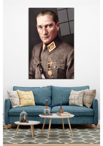 Üniformalı Atatürk Cam Tablo, Modern Ev ve Ofis Dekoru, Hediyelik Duvar Dekorasyonu, Kırılmaz Cam modelleri