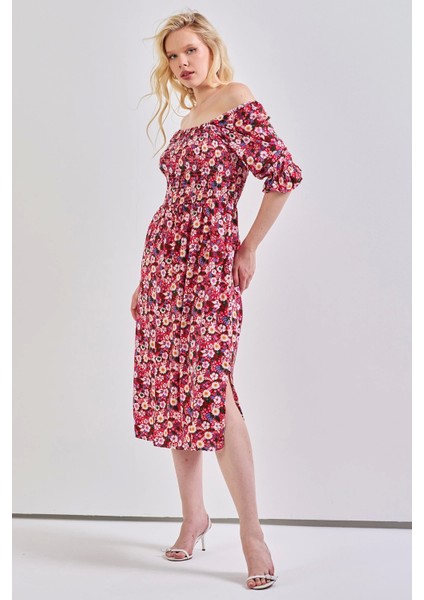 Kadın Kare Yaka Gipeli Desenli Viskon Elbise Kırmızı modelleri