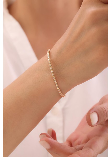 14 Ayar Minimal Taşlı Kelepçe