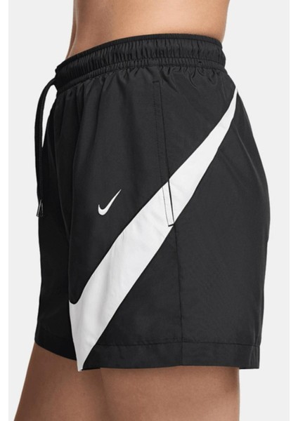 Sportswear Classic Woven 13 cm Kadın Siyah Şort fırsatları