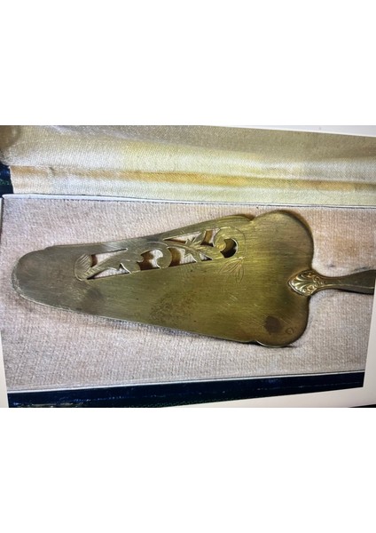 1960 Lar Fransız Altın ve Gümüş Kaplama Servis Spatulası - Spatula Boyu 25,5 cm fırsatları