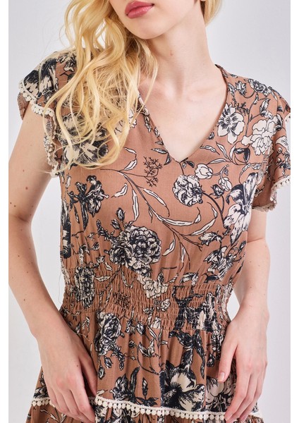 Kadın V Yaka Güpür Detaylı Gipeli Mini Elbise Kahve fiyatları