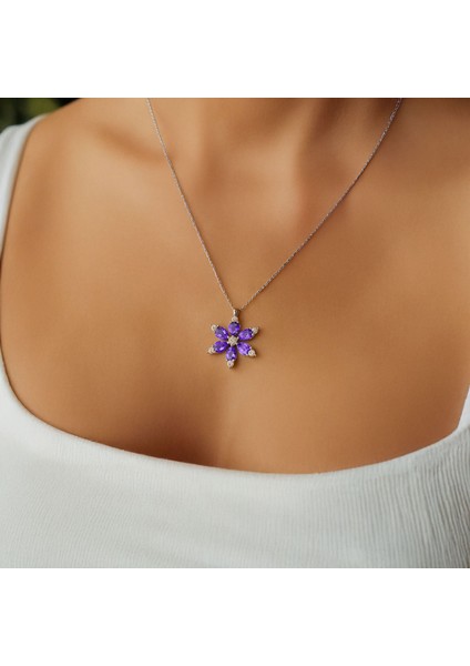 Işıklı Kutuda Ametist Taşlı Lotus Çiçeği Beyaz Gümüş Kolye modelleri