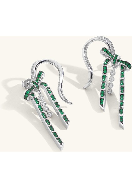 Kurdele Figürlü Küpe Sallantılı Yeşil Zirkon Taşlı