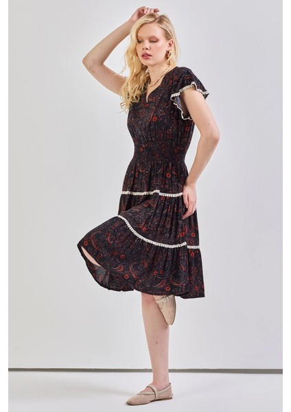 Kadın V Yaka Güpür Detaylı Gipeli Mini Elbise Siyah