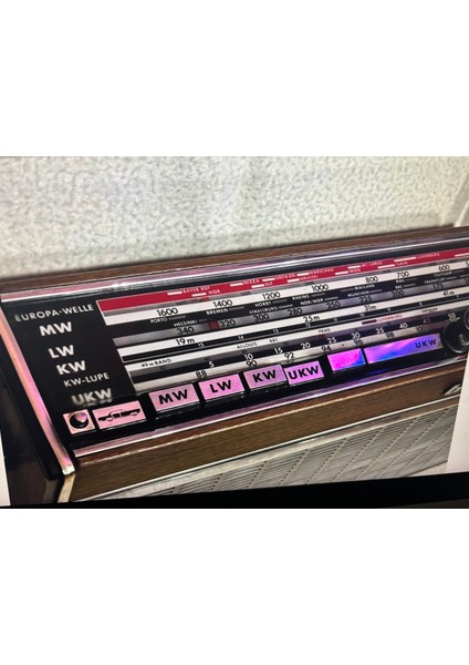 Telefunken Bajazzo Ts Antika Radyo - 32 cm x 20 cm x 9 cm Ölçülerinde - Sonsuz Çalışır