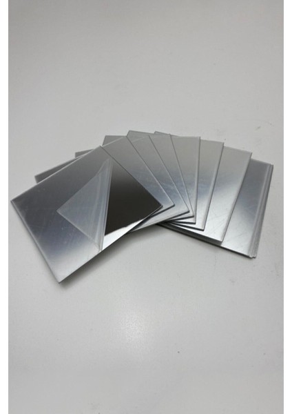 Şık 20X20 Pleksi Aynalar, 4 Adet, Kendinden Yapışkanlı, Dekoratif ve Modern Tasarım