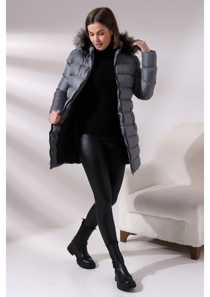 Kadın Kapüşonlu Fermuarlı Microjel Dolumlu Peluşlu Su ve Rüzgar Gecirmez Monta modelleri