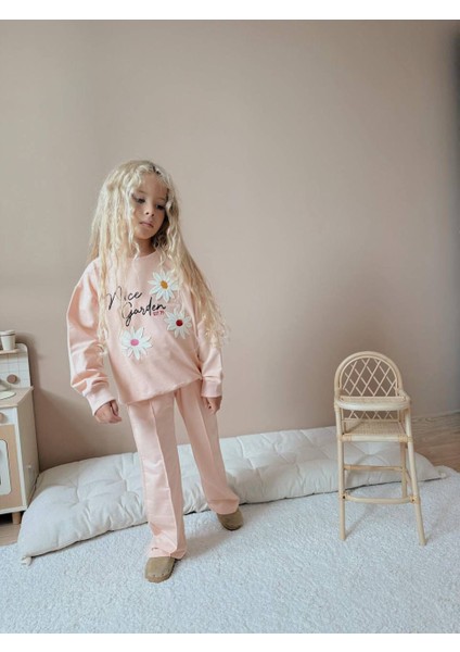 Çiçek Aplike Desenli Uzun Kollu Kız Çocuk Alt Üst Takım modelleri