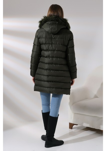 Kadın Kapüşonlu Fermuarlı Microjel Dolumlu Peluşlu Su ve Rüzgar Gecirmez Monta