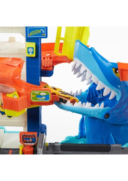 HDP05 Hot Wheels Mega Araba Yıkama Kulesi