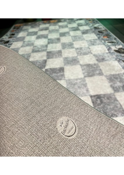 Gri Turuncu Dama Desenli Kaymaz Taban Mutfak Halısı