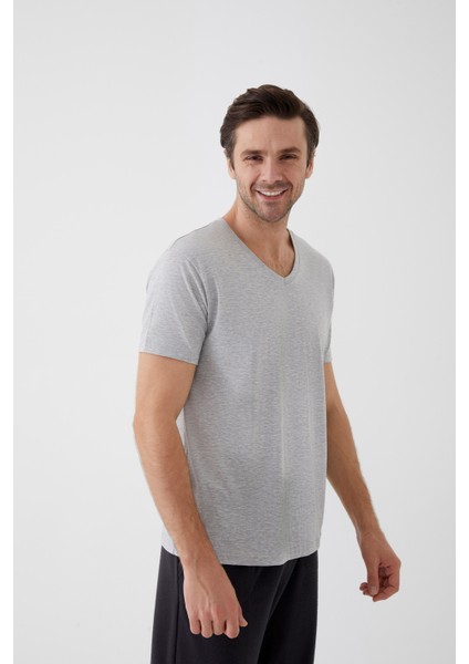 Erkek Pamuklu V Yaka Kısa Kollu Tişört