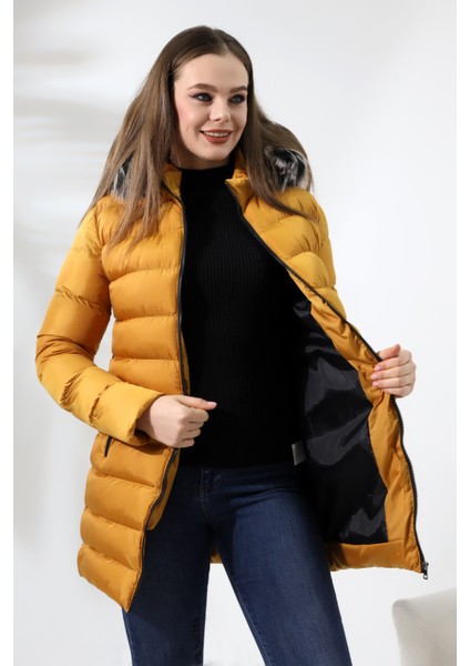 Kadın Kapüşonlu Fermuarlı Microjel Dolumlu Peluşlu Su ve Rüzgar Gecirmez Monta