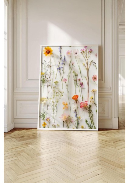 Renkli Kurutulmuş Çiçekler ile Modern ve Şık Duvar Dekoru, Beyaz Çerçeveyle Tamamlanmış