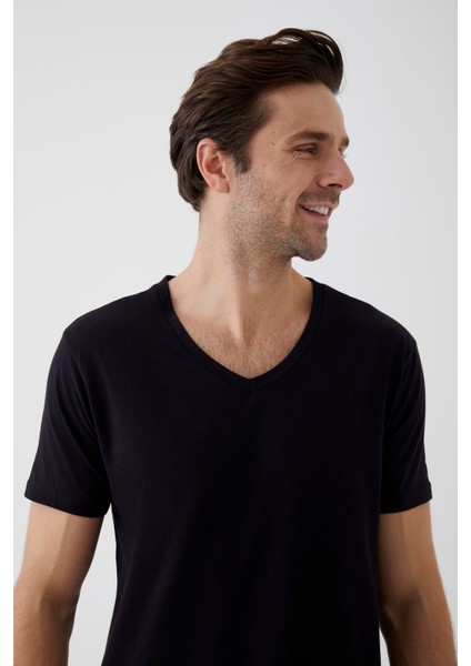 Erkek Pamuklu V Yaka Kısa Kollu Tişört modelleri