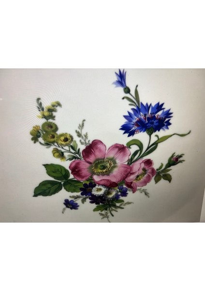 Rosenthal Classic Rose Ajurlu ve Gofreli Büyük Boy Tabak 30 cm 28 cm 4,5 cm Ölçülerinde
