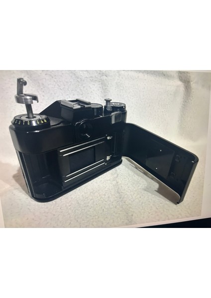 Zenit 11 Filmli Fotoğraf Makinası - Sorunsuz Çalışır Durumda