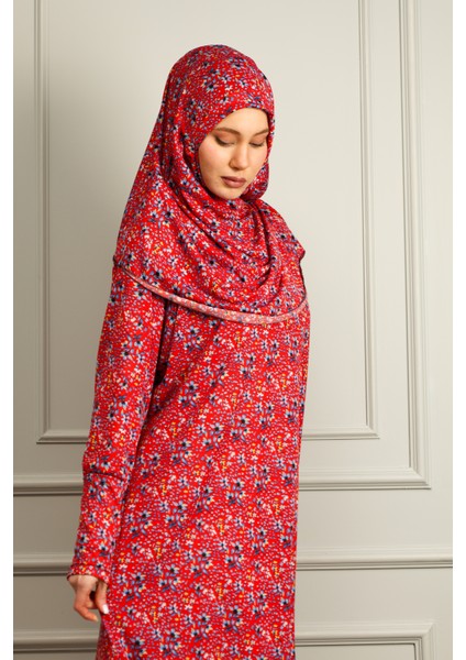 Tek Parça Başörtülü Desenli Kadın Namaz Elbisesi fiyatları