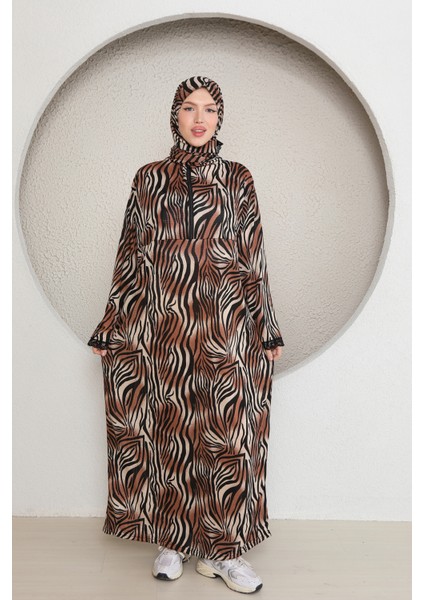Yarım Fermuarlı Şık Desenli Başörtülü Kadın Namaz Elbisesi Renkli fiyatları