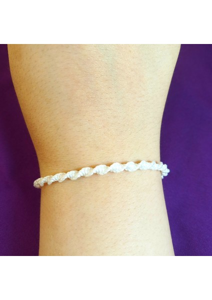 Beyaz Spiral Makrome Örgü İp Bileklik, Suya Dayanıklı Makrome Bileklik, Asansörlü Ayarlanabilir El Yapımı Unisex Bileklik, Makrome Bileklik, Örgü Bileklik, İp Bileklik, Hediye Takı fiyatları