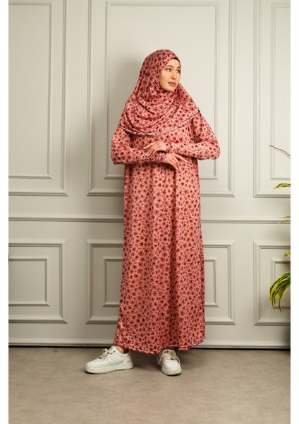 Tek Parça Başörtülü Desenli Kadın Namaz Elbisesi fiyatları