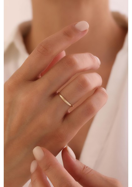 14 Ayar Minimal Çizgi Yüzük