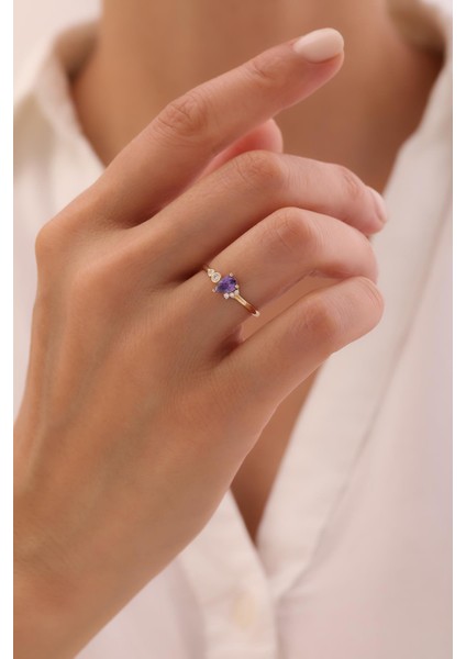 14 Ayar Minimal Mor Taşlı Altın Yüzük