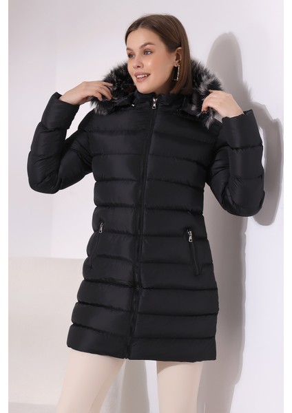 Kadın Kapüşonlu Fermuarlı Microjel Dolumlu Peluşlu Su ve Rüzgar Gecirmez Monta