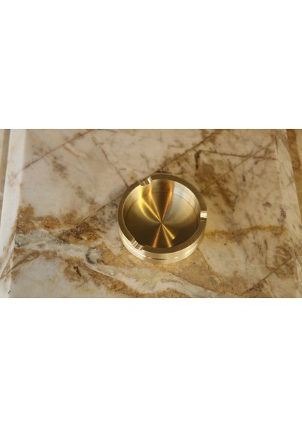 Yuvarlak Pirinç Kül Tablası fırsatları