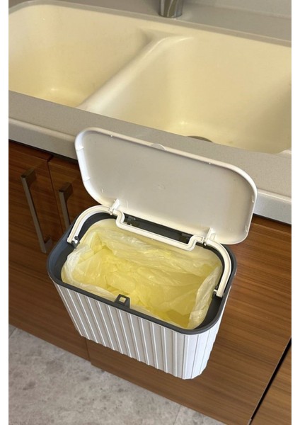 Beyaz 8l Askılı Çöp Kovası, Çift Yönlü Kapaklı, Şık ve Pratik Kullanım Sağlar fırsatları