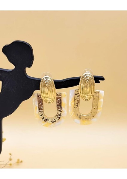 Asimetrik Geometrik Akrilik Krem Küpe fiyatları