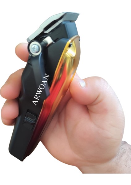 ​​​​​​​profesyonel Kablosuz Saç Kesme Makinesi - Altın Siyah Tasarım, Seramik Titanyum Bıçak, USB Şarj ve Dijital Ekran fırsatları