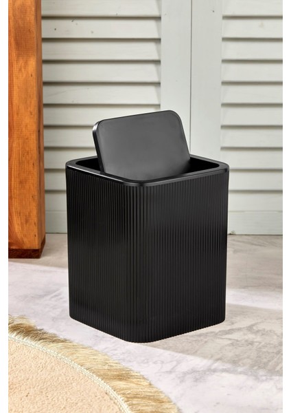Kare Kapaklı Çöp Kovası, Çizgili Mutfak Düzenleyici, Siyah, Pratik ve Şık Tasarım
