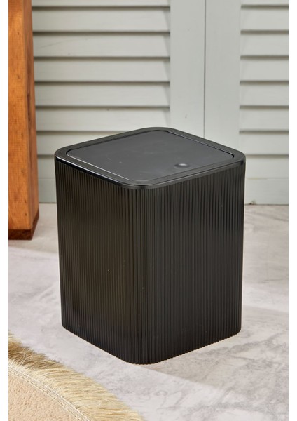 Kare Kapaklı Çöp Kovası, Çizgili Mutfak Düzenleyici, Siyah, Pratik ve Şık Tasarım fiyatları