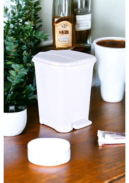 5 Litre Beyaz Kare Pedallı Çöp Kovası, Mutfak, Banyo ve Ofis Için Şık ve Pratik indirimleri