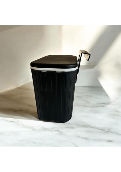 Şık Siyah Çizgili 8 Lt Mutfak Tezgah ve Dolap Askılı Çöp Kovası fırsatları
