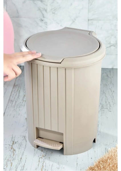 12LITRE Bas Aç ve Pedallı Çöp Kovası, Şık ve Kullanışlı Siyah Tasarım modelleri