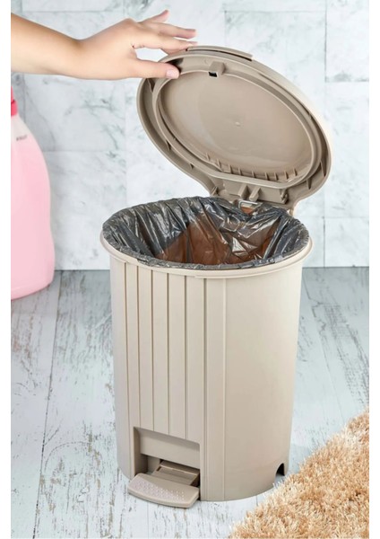 12LITRE Bas Aç ve Pedallı Çöp Kovası, Şık ve Kullanışlı Siyah Tasarım