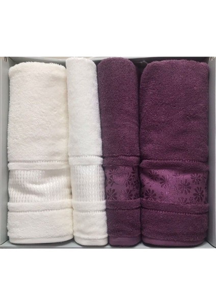 Mor Renkli Yumuşak ve Şık Havlu Seti, Evinizin Dekoruna Zarif Dokunuş Sağlar